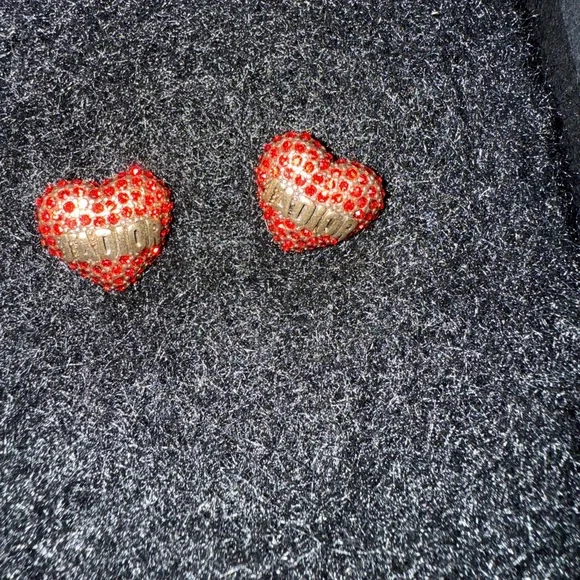 Dior Sparkling Red Heart Earrings - Picture 3 of 5